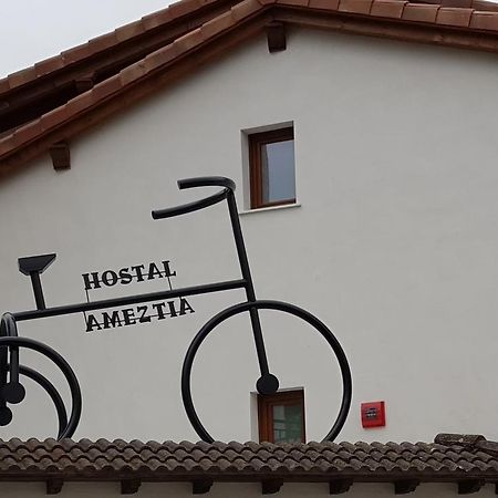 Hostal Ameztia Doneztebe Exteriör bild