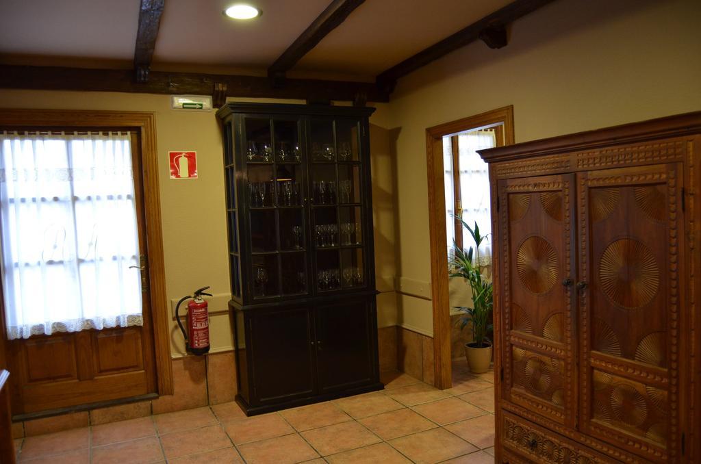 Hostal Ameztia Doneztebe Exteriör bild