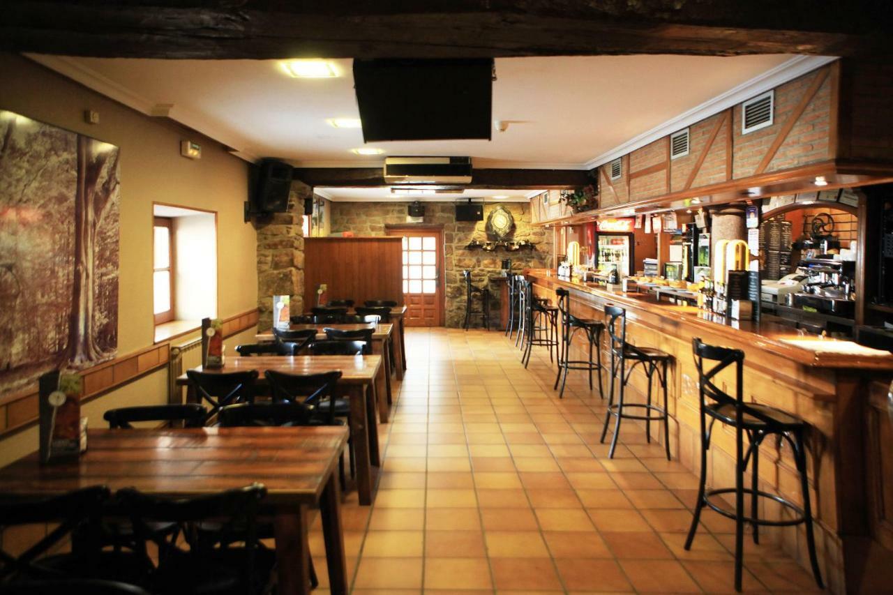 Hostal Ameztia Doneztebe Exteriör bild