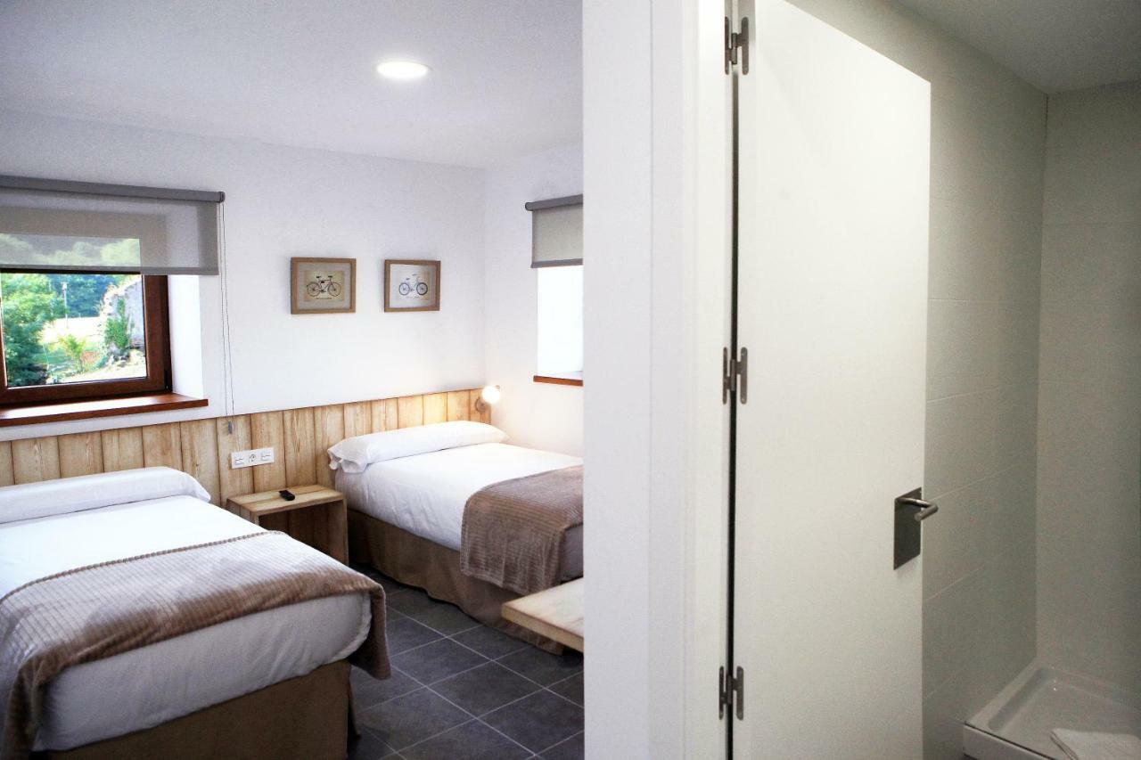 Hostal Ameztia Doneztebe Exteriör bild