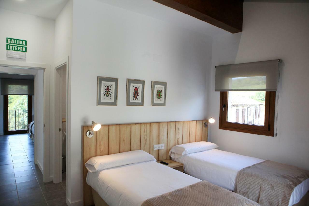 Hostal Ameztia Doneztebe Exteriör bild